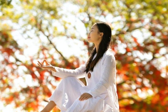 Tips Mindfulness yang Bisa Dilakukan di Rumah